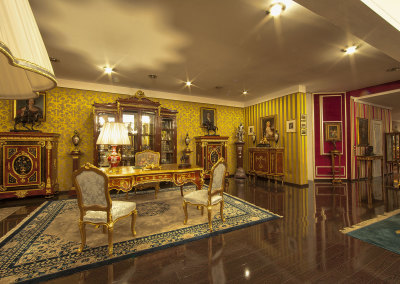 showroom - luxury furniture